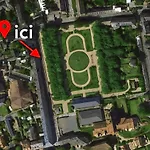 Joli & Mansarde - Le Jardin De L'eveche A Votre Fenetre *