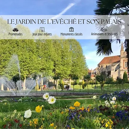 Joli Mansarde Au Calme - Le Jardin De L'eveche A Votre Fenetre Apartment Lisieux