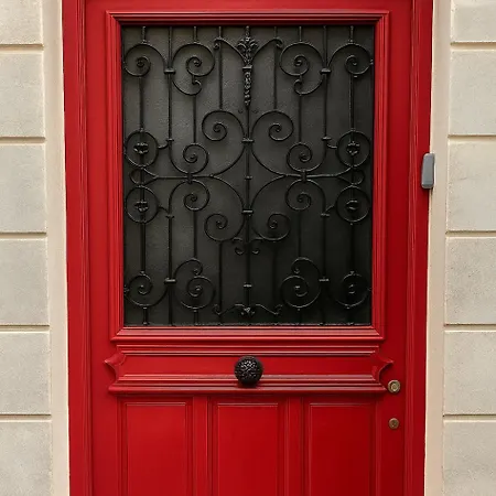 Joli & Mansarde - Le Jardin De L'eveche A Votre Fenetre リジュー